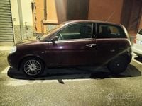 Usata Lancia Ypsilon 60 CV (44 kW) 2014 Rosso Utilitaria