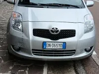 Usata Toyota Yaris Sol 87 CV (63 kW) 2008 Grigio Utilitaria