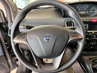 Usata Lancia Ypsilon 69 CV (50 kW) 2024 Gray Utilitaria