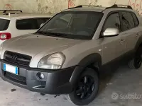 Usata Hyundai Tucson 141 CV (103 kW) 2005 Grigio SUV