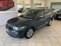 Usata VW Tiguan Life 150 CV (110 kW) 2022 Grigio scuro SUV