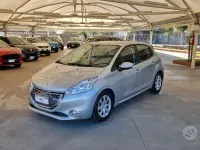 Usata Peugeot 208 68 CV (50 kW) 2012 Grigio Utilitaria