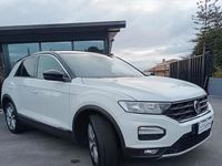 Usata VW T-Roc Style 150 CV (110 kW) 2018 Bianco SUV