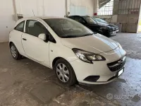 Usata Opel Corsavan 75 CV (55 kW) 2017 Bianco Utilitaria