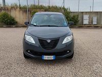 Usata Lancia Ypsilon Gold 85 CV (62 kW) 2014 Grigio Utilitaria