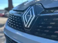 Begagnad Renault Clio V Techno 101 HK (74 kW) 2024 Grå Sedan