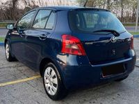 Usata Toyota Yaris Sol 69 CV (50 kW) 2007 Blu/azzurro Utilitaria