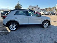 Usata VW T-Roc Life 110 CV (80 kW) 2022 Beige SUV