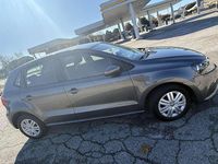 Usata VW Polo Trendline 75 CV (55 kW) 2016 Grigio Berlina