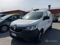 Usata Renault Express 75 CV (55 kW) 2022 Bianco Monovolume