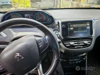 Usata Peugeot 2008 99 CV (72 kW) 2016 SUV