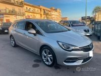 Usata Opel Astra Ultimate 122 CV (89 kW) 2022 Grigio Utilitaria