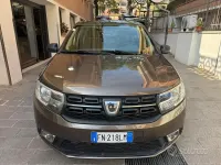 Usata Dacia Sandero Lauréate 75 CV (55 kW) 2018 Marrone Utilitaria