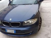 Usata BMW 116 122 CV (89 kW) 2012 Blu/azzurro Utilitaria