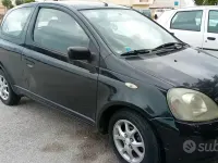 Usata Toyota Yaris 2000 Nero Utilitaria