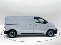 Usata Opel Vivaro Enjoy 102 CV (75 kW) 2024 Rosso Monovolume