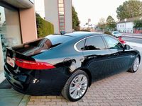 Usata Jaguar XF Portfolio 180 CV (132 kW) 2018 Nero Berlina