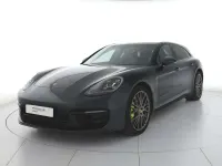 Usata Porsche Panamera S E-Hybrid Platinum Edition 462 CV (339 kW) 2023 Grigio vulcano metallizzato Utilitaria