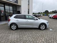Usata VW Polo Comfortline 90 CV (66 kW) 2020 Grigio Utilitaria