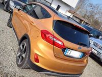Usata Ford Fiesta Active 101 CV (74 kW) 2019 Oro Utilitaria