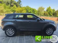 Usata Land Rover Range Rover evoque Pure 241 CV (177 kW) 2018 Grigio scuro SUV