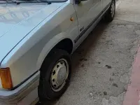 Usata Opel Corsa 45 CV (33 kW) 1985 Verde Berlina