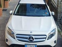 Usata Mercedes GLA180 Business 109 CV (80 kW) 2016 Bianco SUV