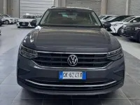 Usata VW Tiguan Life 150 CV (110 kW) 2022 Grigio SUV