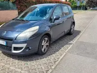 Usata Renault Scénic III 110 CV (80 kW) 2012 Grigio Monovolume