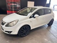 Usata Opel Corsa 75 CV (55 kW) 2011 Bianco Utilitaria