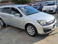 Usata Opel Astra Cosmo 105 CV (77 kW) 2006 Grigio Station wagon