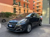 Usata Peugeot 208 Active 75 CV (55 kW) 2017 Gray Utilitaria