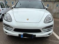 Usata Porsche Cayenne 245 CV (180 kW) 2012 Bianco SUV