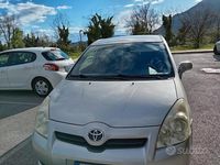 Usata Toyota Corolla Verso 2008 Grigio Monovolume