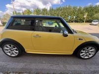 Usata Mini Cooper S Coupé 163 CV (119 kW) 2002 Giallo Coupé