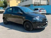 Usata Lancia Ypsilon 69 CV (50 kW) 2022 Nero Utilitaria