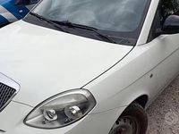 Usata Lancia Ypsilon 69 CV (50 kW) 2012 Bianco Utilitaria