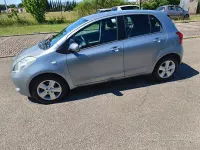 Usata Toyota Yaris Sol 90 CV (66 kW) 2006 Grigio Berlina