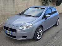 Usata Fiat Grande Punto Dynamic 90 CV (66 kW) 2007 Grigio Utilitaria