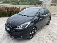Usata Peugeot 208 GT-line 99 CV (72 kW) 2017 Utilitaria