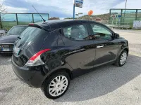 Usata Lancia Ypsilon 69 CV (50 kW) 2012 Nero Utilitaria