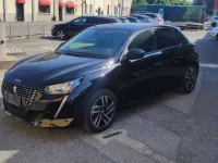 Usata Peugeot 208 Allure 101 CV (74 kW) 2022 Nero Utilitaria
