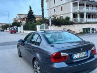 Usata BMW 318 122 CV (89 kW) 2005 Grigio Berlina