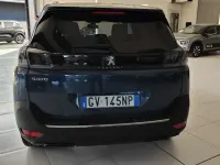 Usata Peugeot 5008 Allure 131 CV (96 kW) 2024 Blu/azzurro SUV