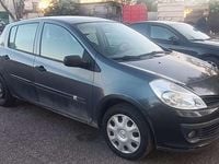 Usata Renault Clio III Dynamique 75 CV (55 kW) 2007 Berlina