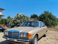 Usata Mercedes 200 109 CV (80 kW) 1982 Berlina