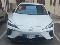 Usata MG MG4 EV Luxury 150 kW (204 CV) 2024 Bianco Utilitaria