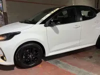 Usata Toyota Yaris Hybrid Business Edition 92 CV (67 kW) 2021 Bianco Berlina