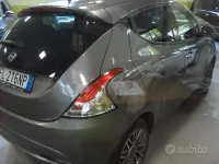Usata Lancia Ypsilon 95 CV (69 kW) 2017 Grigio Utilitaria