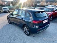 Begagnad Mercedes B180 Executive 116 HK (85 kW) 2019 Blå Minibuss
